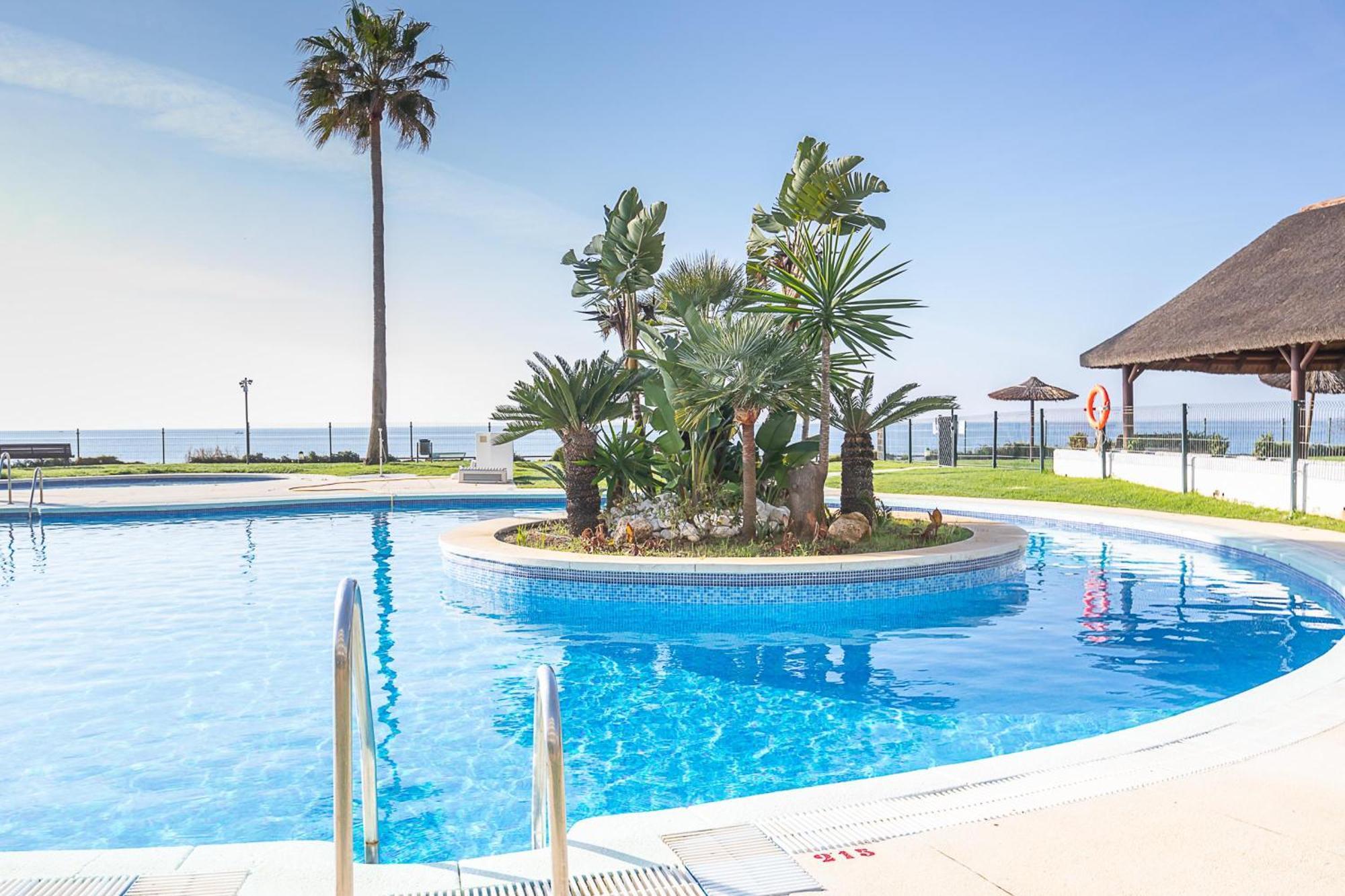 Mi Capricho Beach Front Sea View & Pool - Happy Rentals Sitio de Calahonda Exterior photo